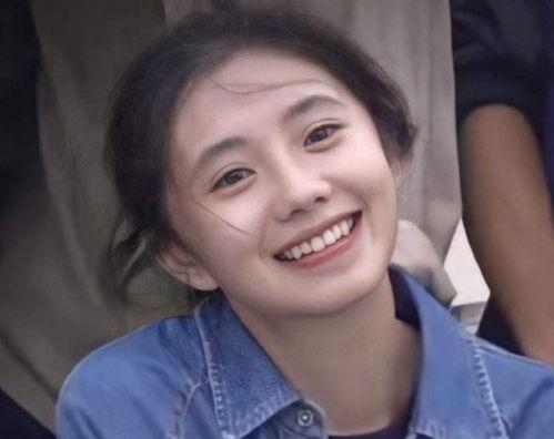 刘浩存娱乐吃瓜